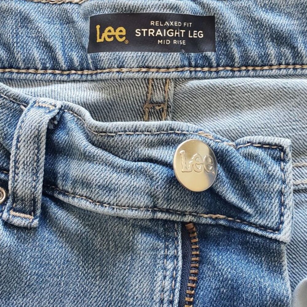 Lee - Relaxed Fit Jeans - Straight Leg - Mid Rise - Blue Wash - Women Size 2 - Picture 7 of 8